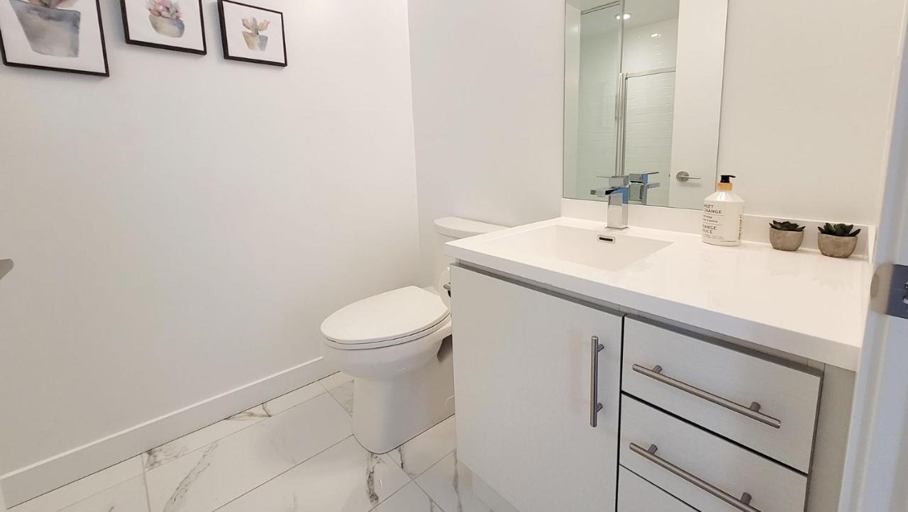 Lovely 3 Bedrooms In University Of Toronto Exterior foto
